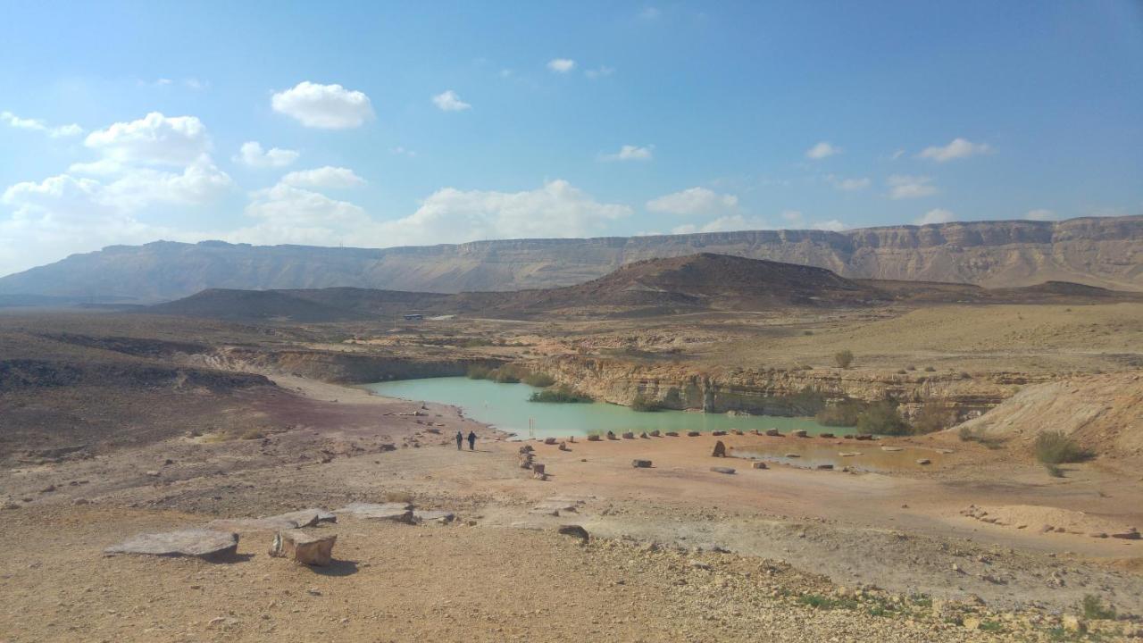 הבית ליד המצוק By The Cliff Mitzpe Ramon Exterior photo